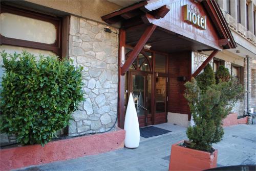 2 фото отеля Hotansa La Solana Arinsal Old 3* 