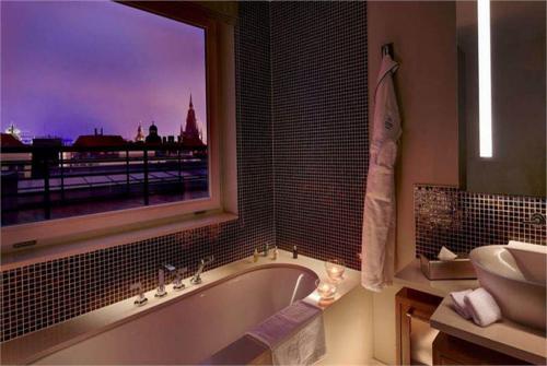 3 фото отеля The Mark Luxury Hotel Prague 5* 