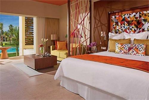 10 фото отеля Breathless Punta Cana 5* 