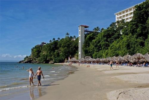 2 фото отеля Grand Bahia Principe Cayacoa 5* 