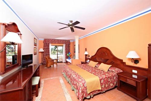 16 фото отеля Grand Bahia Principe Turquesa 5* 