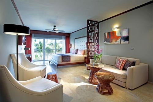 58 фото отеля Grand Palladium Bavaro Suites Resort & Spa 5* 