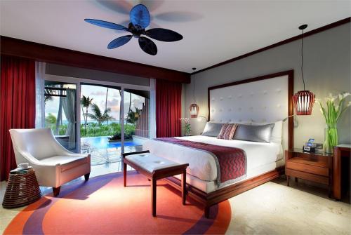 92 фото отеля Grand Palladium Bavaro Suites Resort & Spa 5* 