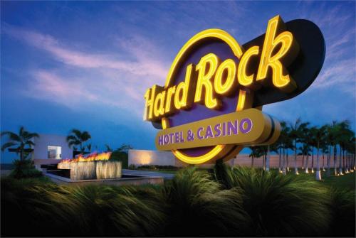 1 фото отеля Hard Rock Hotel & Casino Punta Cana 5* 