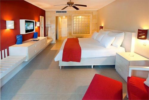 29 фото отеля Ifa Villas Bavaro Resort & Spa 4* 
