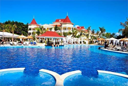 1 фото отеля Luxury Bahia Principe Bouganville 5* 