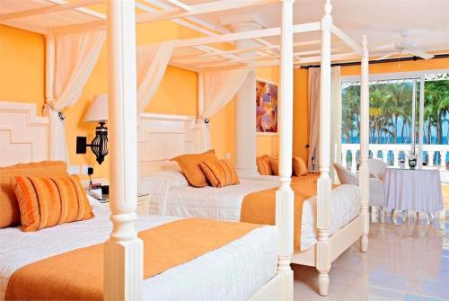 14 фото отеля Luxury Bahia Principe Bouganville 5* 