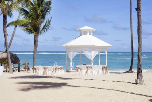 2 фото отеля Majestic Colonial Punta Cana 5* 