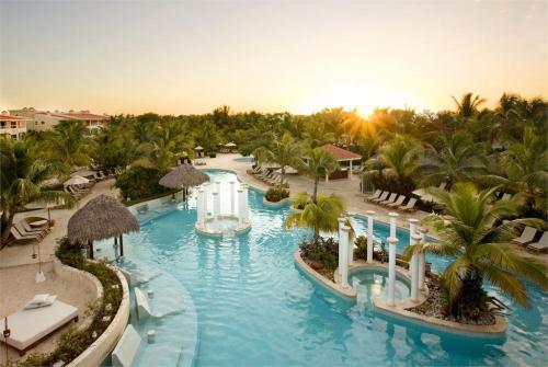 18 фото отеля Melia Caribe Tropical 5* 