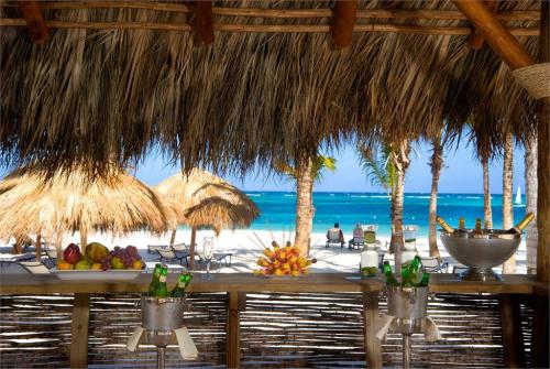 25 фото отеля Secrets Royal Beach Punta Cana 5* 