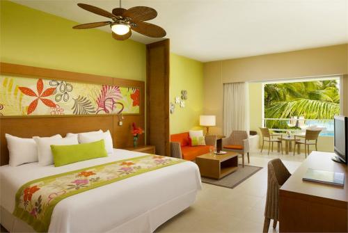 9 фото отеля Secrets Royal Beach Punta Cana 5* 