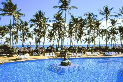12 фото отеля Sirenis Punta Cana Resort Casino & Aquagames 5* 
