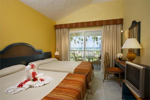 20 фото отеля Sirenis Punta Cana Resort Casino & Aquagames 5* 
