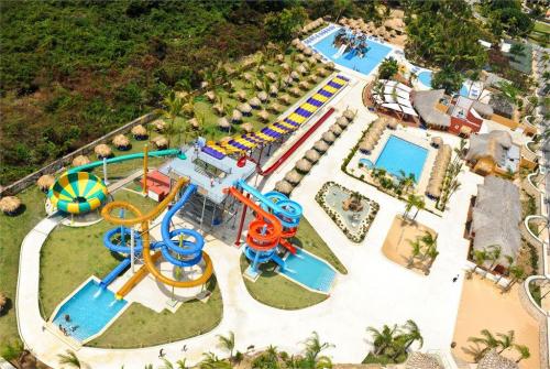 3 фото отеля Sirenis Punta Cana Resort Casino & Aquagames 5* 