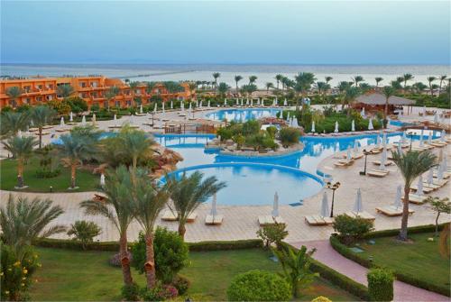 1 фото отеля Amwaj Oyoun Hotel & Resort 5* 