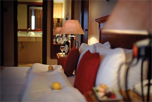 15 фото отеля Amwaj Oyoun Hotel & Resort 5* 