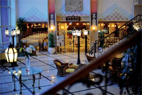 18 фото отеля Amwaj Oyoun Hotel & Resort 5* 