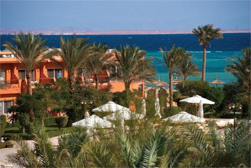 19 фото отеля Amwaj Oyoun Hotel & Resort 5* 