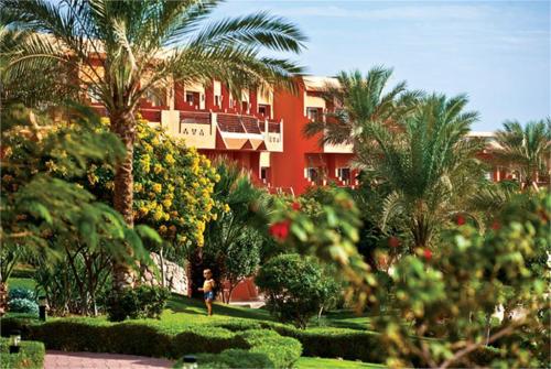 34 фото отеля Amwaj Oyoun Hotel & Resort 5* 