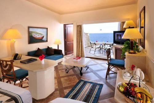 3 фото отеля Citadel Azur Resort 5* 