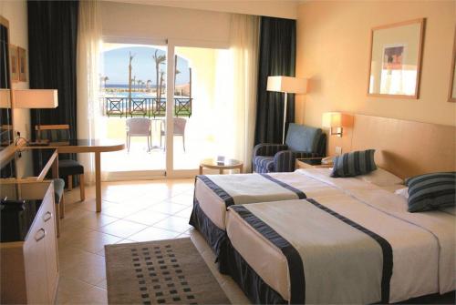 4 фото отеля Cleopatra Luxury Resort Makadi Bay Hurghada 5* 
