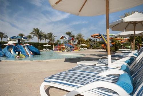 10 фото отеля Continental Plaza Beach & Aqua Park Resort 5* 