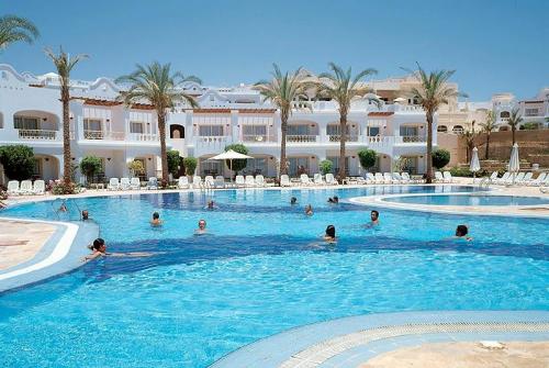 2 фото отеля Continental Plaza Beach & Aqua Park Resort 5* 