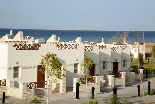 2 фото отеля Coral Beach Resort Hurghada 4* 