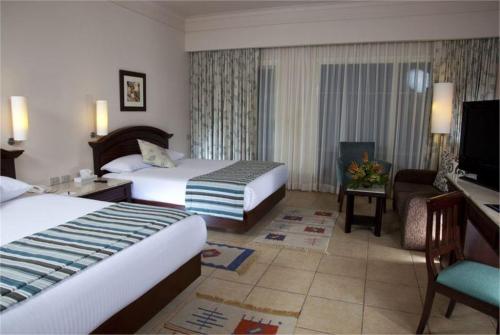 5 фото отеля Coral Beach Resort Hurghada 4* 