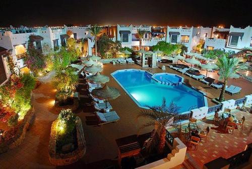 2 фото отеля El Diwan 3* 
