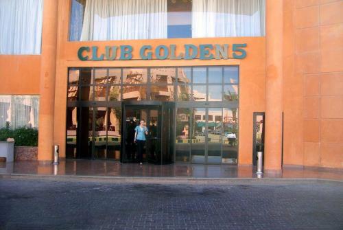 8 фото отеля Golden Five Club 4* 