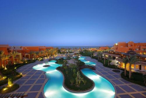 12 фото отеля Grand Plaza Resort 5* 