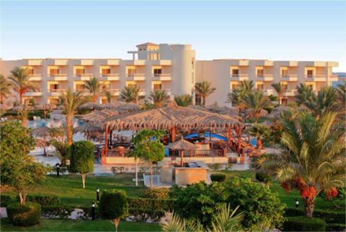 1 фото отеля Hilton Hurghada Long Beach 4* 