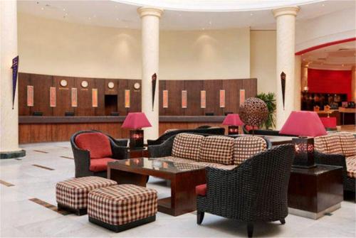 2 фото отеля Hilton Hurghada Long Beach 4* 