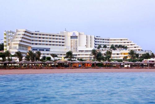 1 фото отеля Hilton Hurghada Plaza 5* 