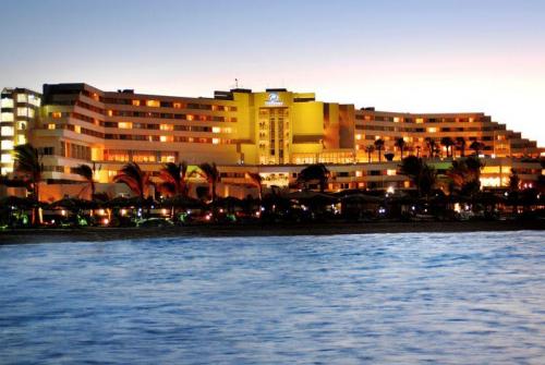 11 фото отеля Hilton Hurghada Plaza 5* 