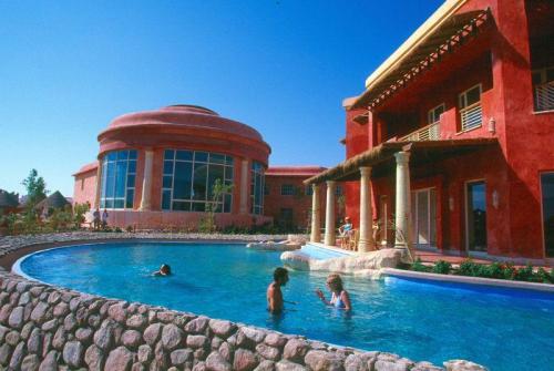 10 фото отеля Laguna Vista Beach Resort 5* 
