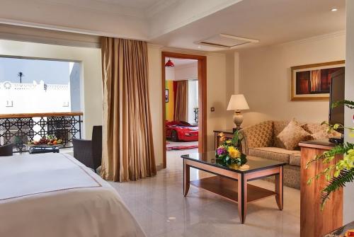 17 фото отеля Le Royal Holiday Resort Sharm El Sheikh 5* 