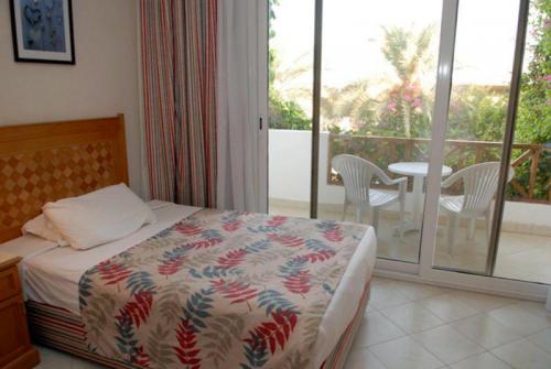 18 фото отеля Mexicana Sharm Resort 4* 