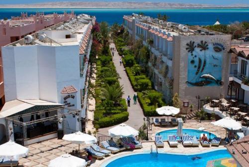 1 фото отеля Mina Mark Beach Resort Hurghada 4* 