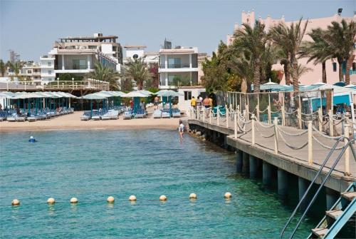 11 фото отеля Mina Mark Beach Resort Hurghada 4* 