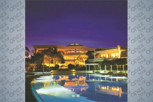 4 фото отеля Monte Carlo Sharm Resort & Spa 5* 