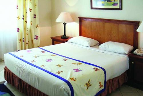 12 фото отеля Poinciana Sharm Resort 4* 