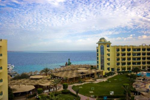 6 фото отеля Premium Grand Horizon Beach Resort 4* 