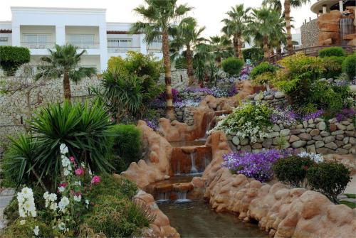 12 фото отеля Renaissance Sharm El Sheikh Golden View Beach Resort 5* 