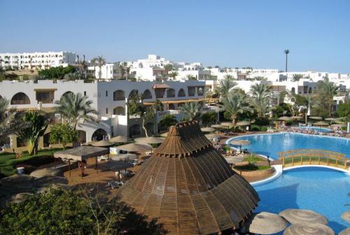 2 фото отеля Royal Grand Sharm 5* 