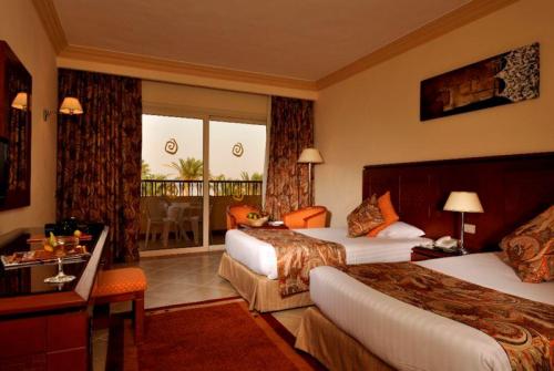 6 фото отеля Sea Beach & Aqua Park Hotel Sharm El Sheikh 4* 