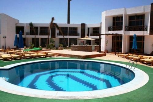 1 фото отеля Sharm Elysee Resort & Mircato 3* 