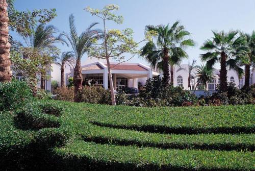 12 фото отеля Sheraton Sharm Resort 5* 