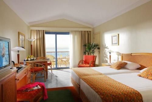 18 фото отеля Sol Dahab Red Sea Hotel 4* 